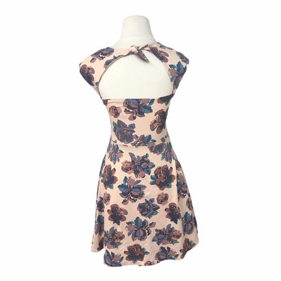 Aritzia Talula Floral Palmetto Skater Mini Dress - Picture 5 of 8